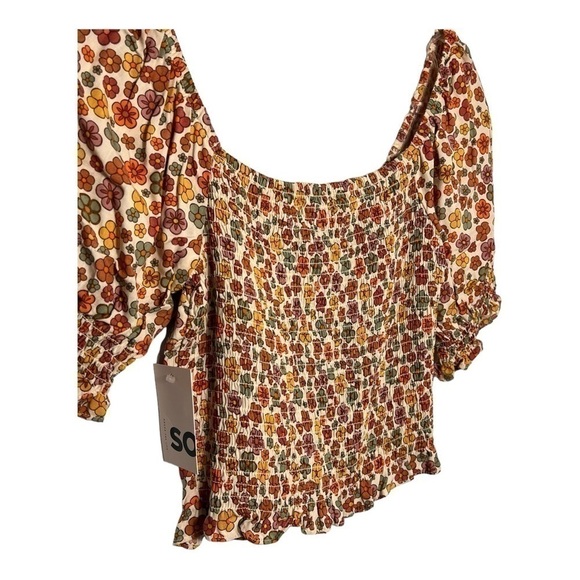 NWT SO Off/On Shoulder Stretchy Crop Top Multi Color Flower Pattern Size S - Picture 5 of 13